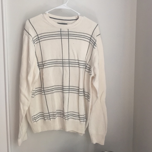 OVERSIZED SWEATER