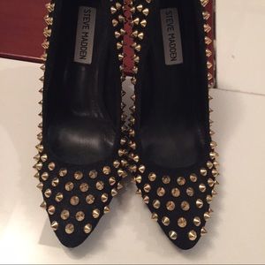 Steve Madden Stud heels