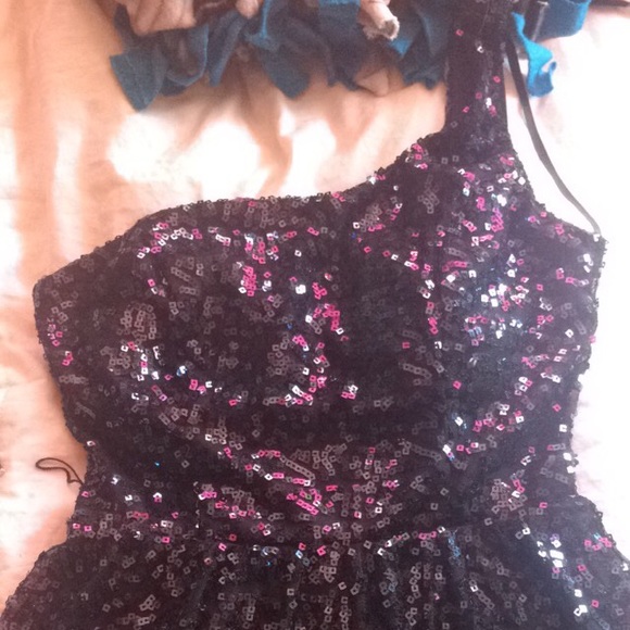 Tolo dress for sale never worn - Picture 2 of 4