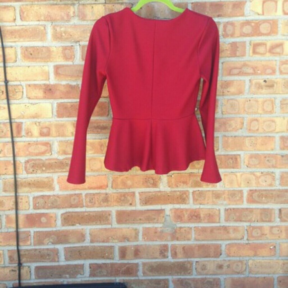 Top - Picture 2 of 2