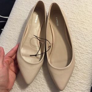 Brand New Express Flats 💖