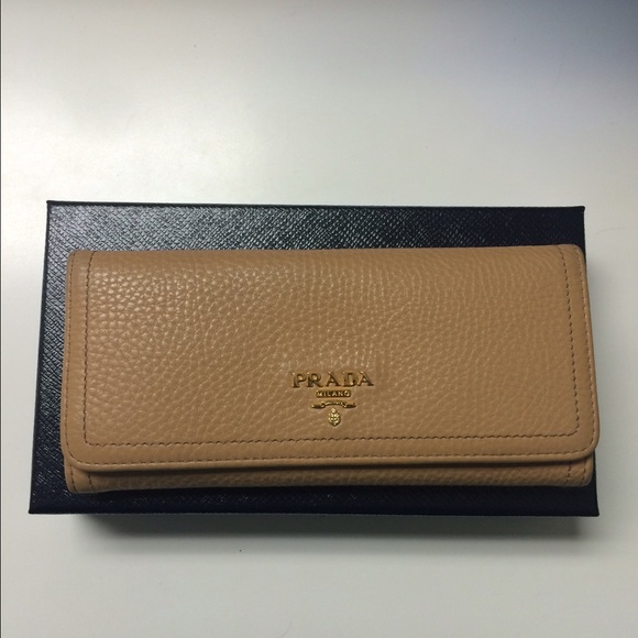 SOLD! Authentic prada nude wallet - Picture 4 of 4