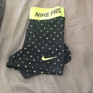 Nike pro