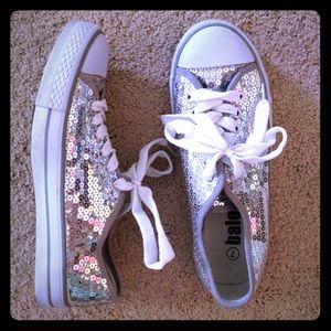 💐HP💐 Silver Sequin Sneakers