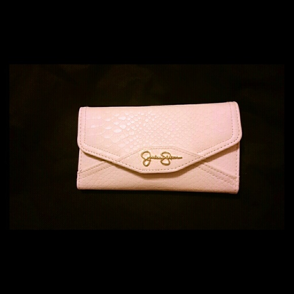 Jessica Simpson Clutches & Wallets - 💯Authentic White Leather Jessica Simpson Wallet👛