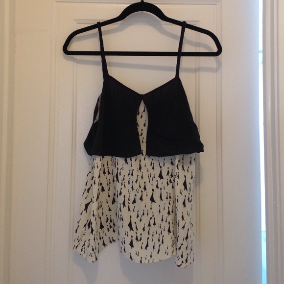 Anthropologie Tops - Anthropologie Girls From Savoy Tank Size 6