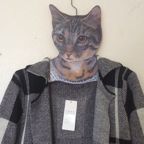 Cardigan - Picture 3 of 4