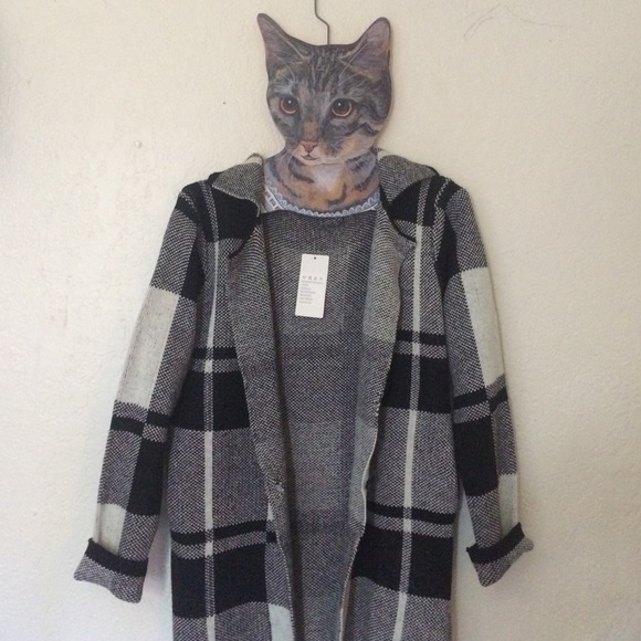 Cardigan - Picture 4 of 4