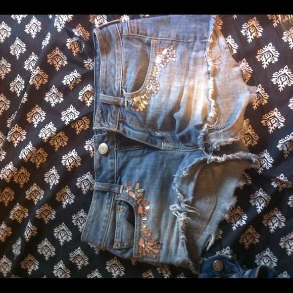 shorts - Picture 1 of 3