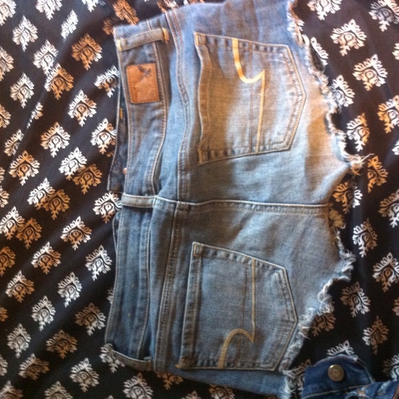 shorts - Picture 2 of 3