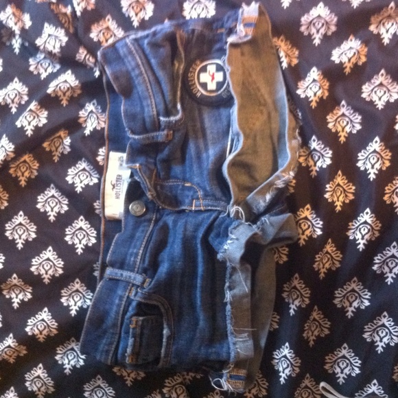 shorts - Picture 1 of 2