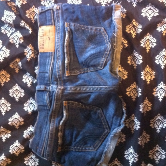 shorts - Picture 2 of 2