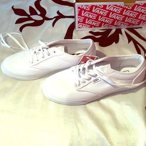 NWT White Vans Sneaker! Xmas