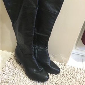 🎉SOLD🎉 Black tall boots