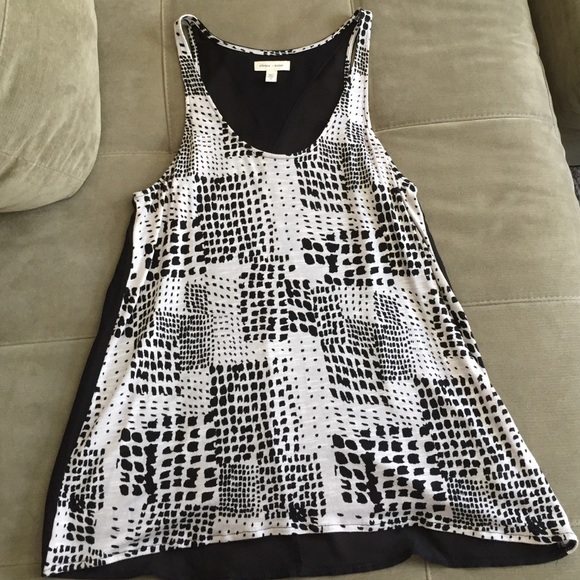 Size M open back top