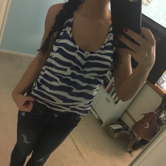 Top - Picture 2 of 2