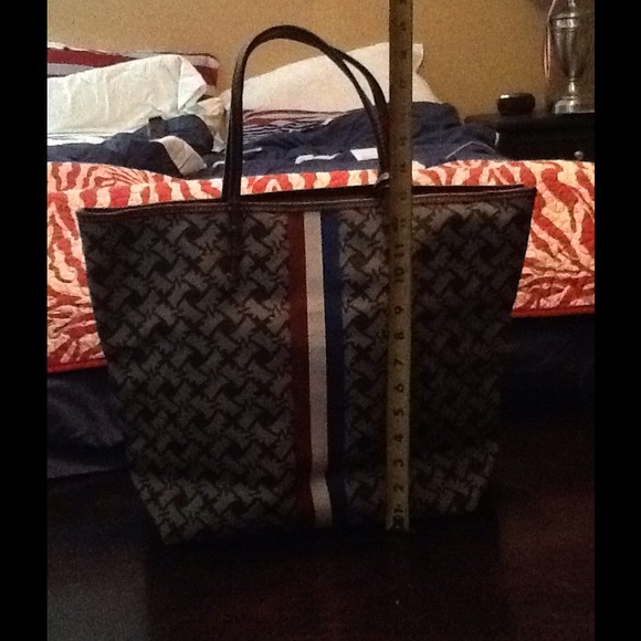 Juicy Couture large tote - Picture 3 of 4