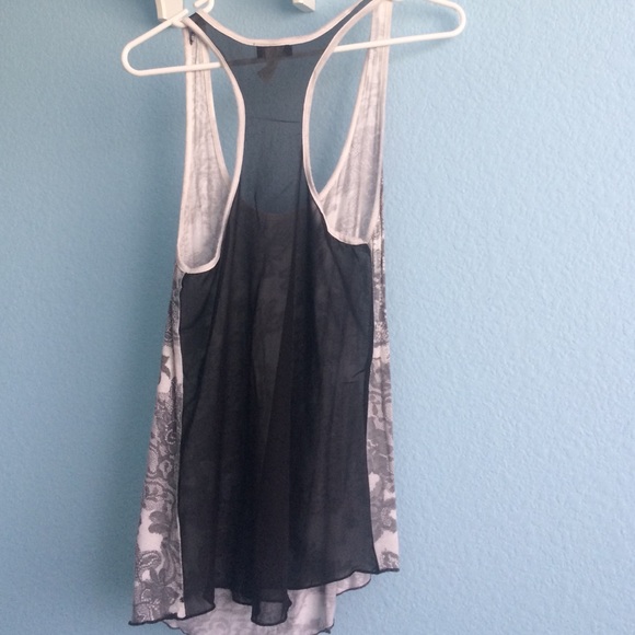 Top - Picture 2 of 3