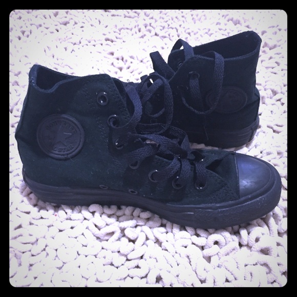 🎉SOLD🎉 Converse All Star hightops