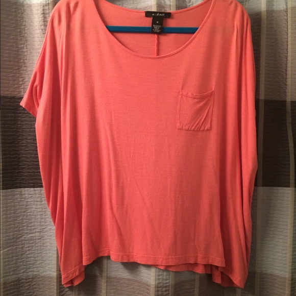 Coral loose casual comfy tee - Picture 2 of 3