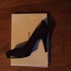Purple suede pump
