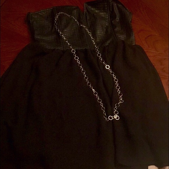Forever 21 Dresses & Skirts - Forever 21 Black Strapless Dress