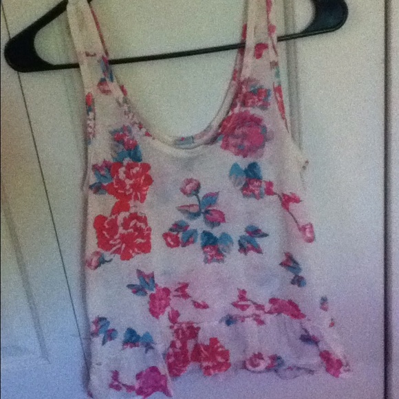 American eagle crop top