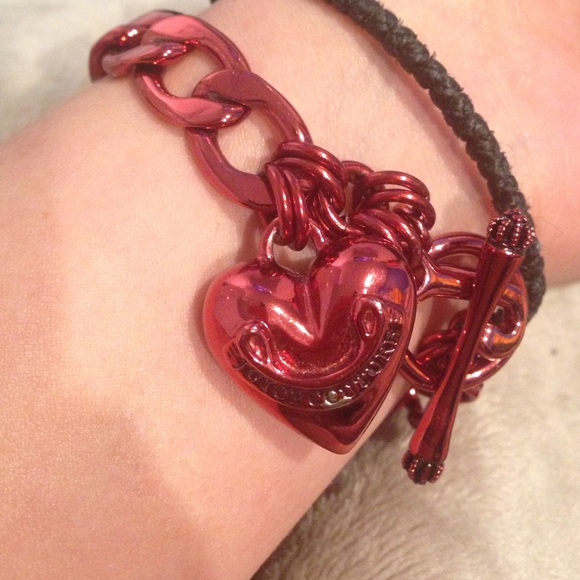 Red chain bracelet