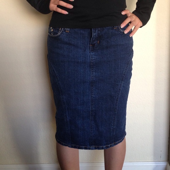 Denim pencil skirt - Picture 1 of 2