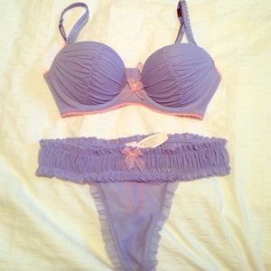 Victoria secret bra and underwear matching set 32D