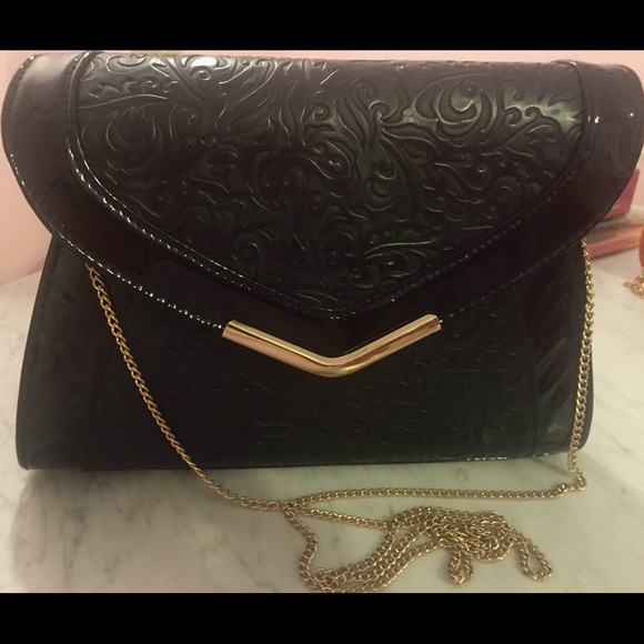 ⬇️PRICE Classic black purse/clutch