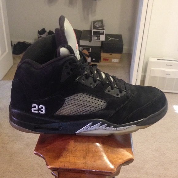 Jordan 5 Metallic Black( Nike KD Lebron
