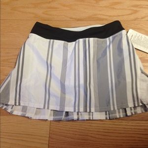 Lululemon exercise skirt. NWT