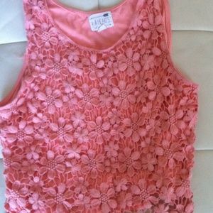 slightly cropped peach top