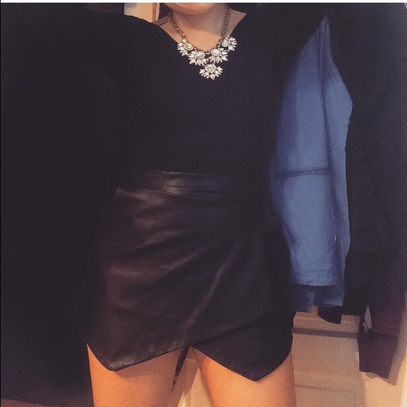 Forever 21 Dresses & Skirts - Sexy leather skirt!❤️
