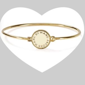 Marc Jacobs dainty bangle
