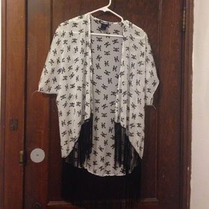 Hot topic skull patterned shawl