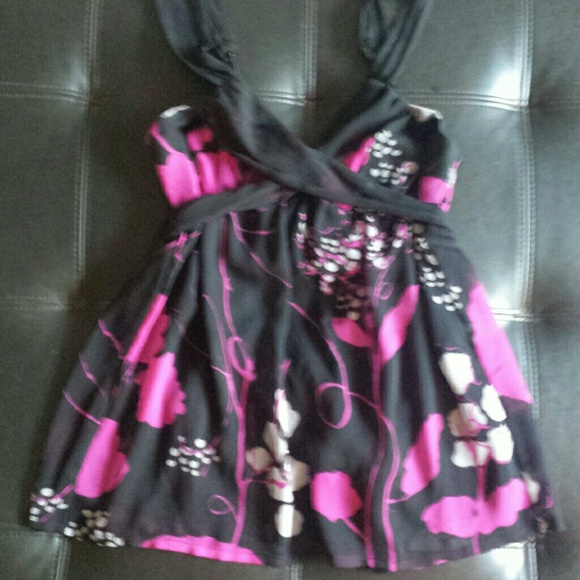 Guess tank