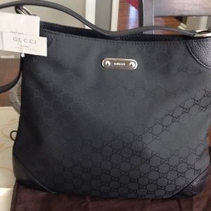 S. O. L. D.    O U T !! !