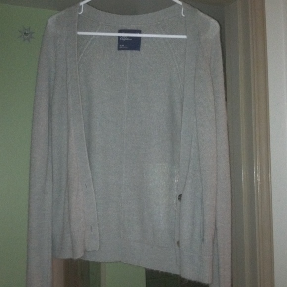 American Eagle grey cardigan