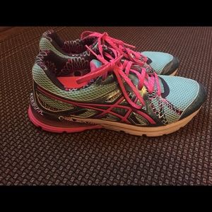 Women's size 10 asics. Bright blue and pink