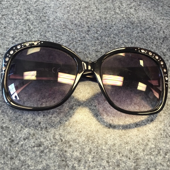 🚫🚫SOLD Andrea Jovine sunglasses