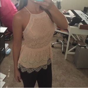 SALE💥Pink lace top