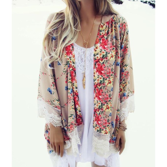 Tops - Floral Kimono!