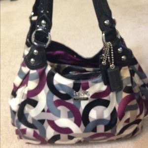 Coach purse like new with matching wristlet!