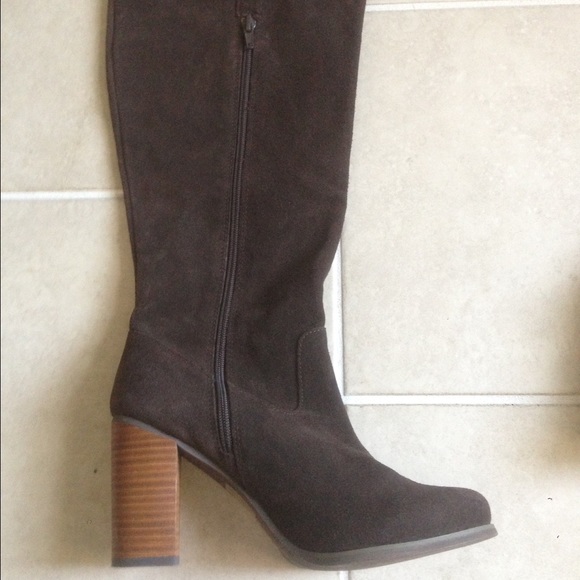 SABINE suede leather stacked boots. Sz8.5