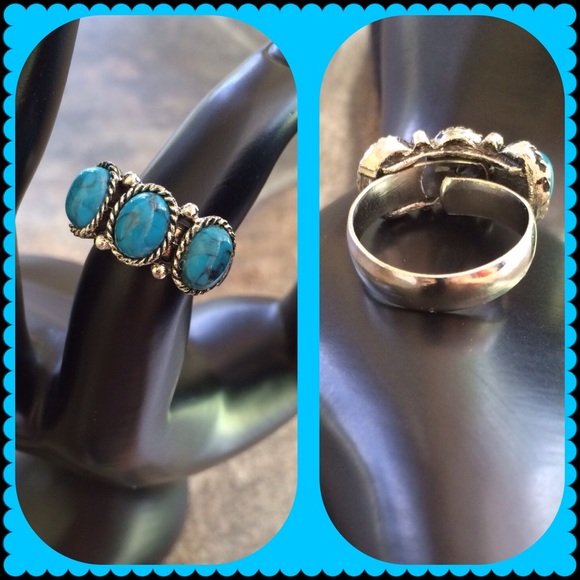 3 Stone Turq RING - Picture 1 of 1