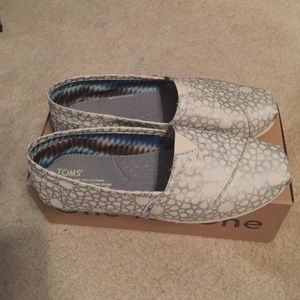 Silver Morocco Toms