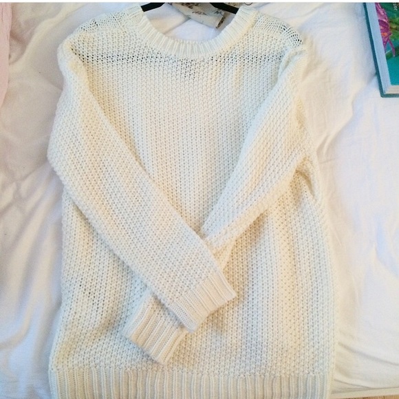 White knit sweater