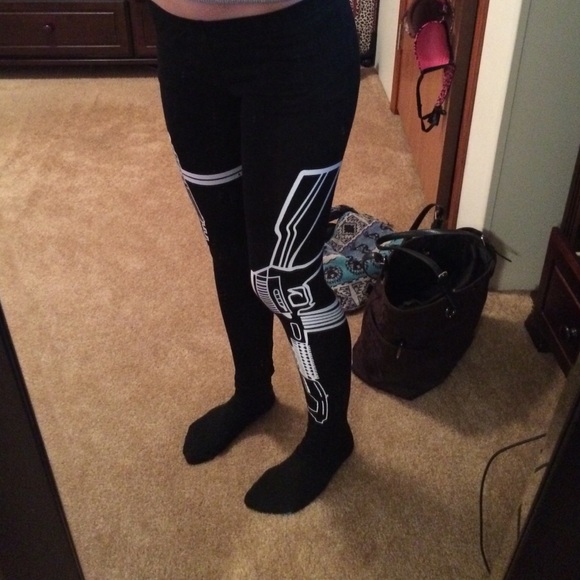 Gun leggings 🔫